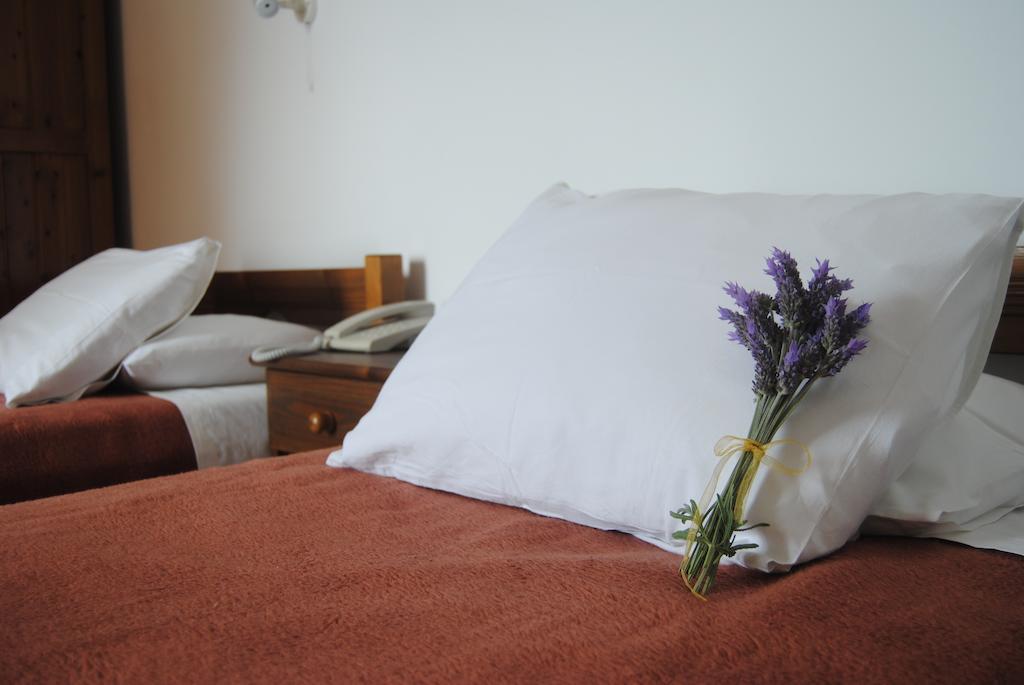 Maria Rooms Agia Ermioni Rom bilde