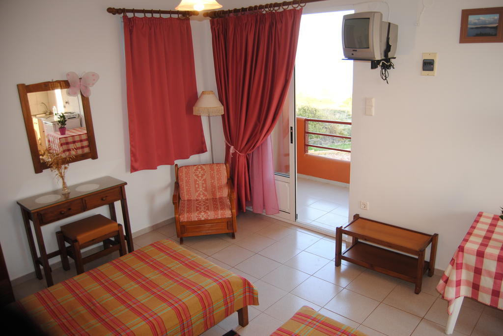 Maria Rooms Agia Ermioni Rom bilde