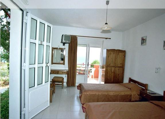 Maria Rooms Agia Ermioni Rom bilde